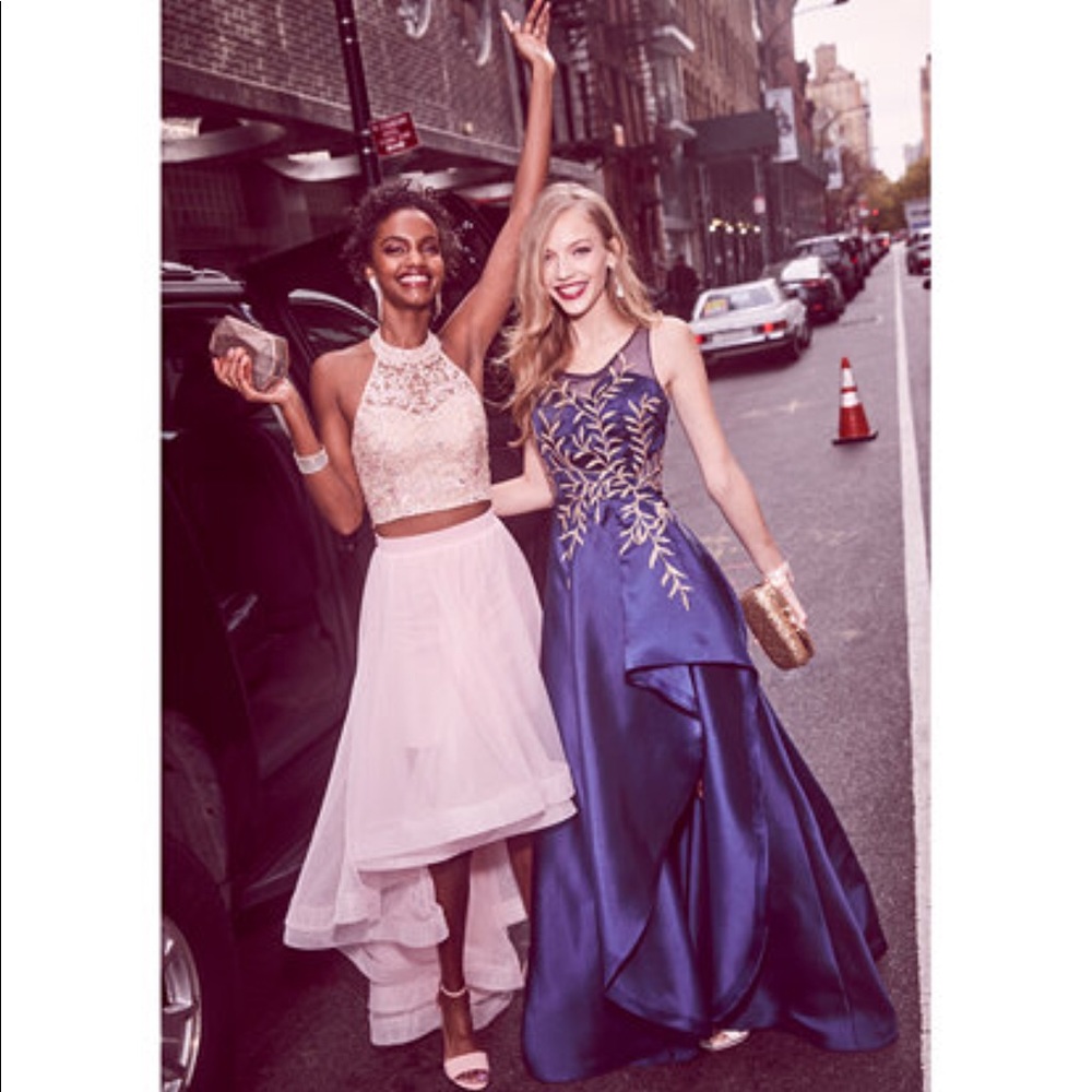 NAVY BLUE PROM DRESS